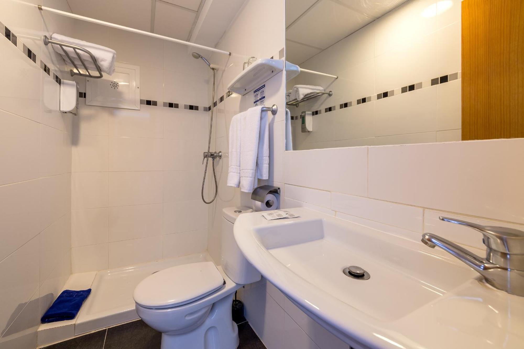 Triple Room,1472145844:JPEG