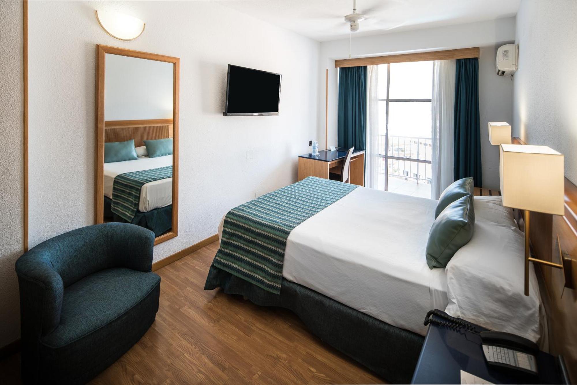 Double or Twin Room Balcony Sea View,1133919249:JPEG