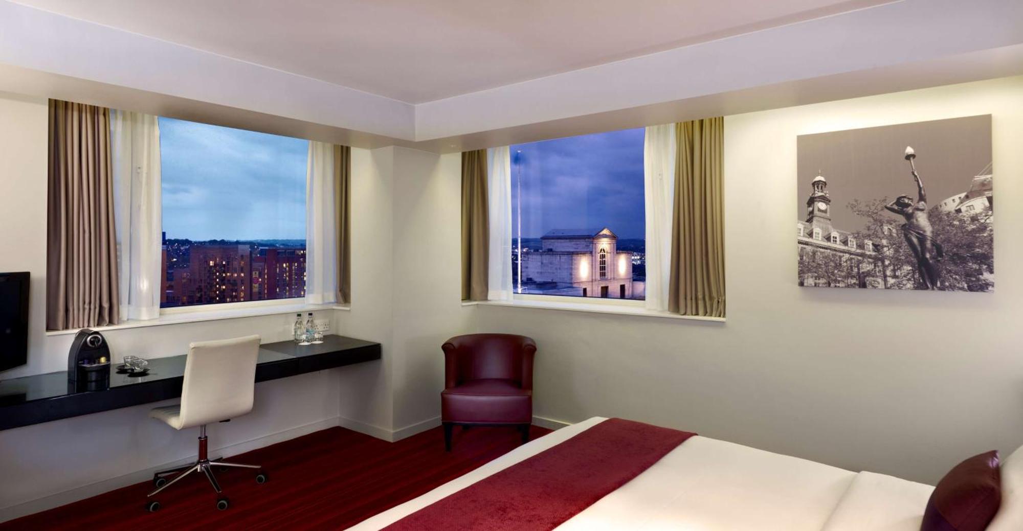 Executive King Room Sofa Bed,1516368895:JPEG