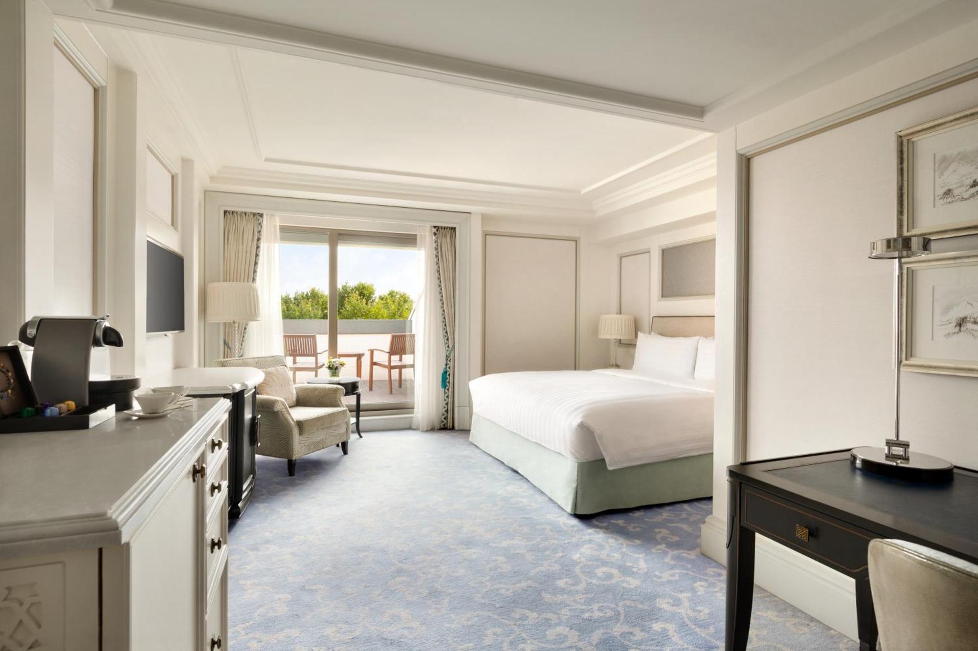 Horizon Terrace Bosphorus Room exclusive Horizon privileges