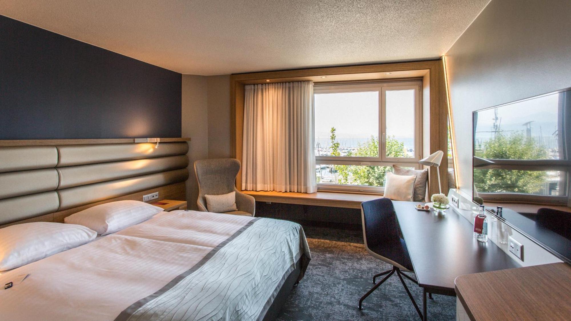 Habitación Doble Deluxe con vistas al lago - Cama grande