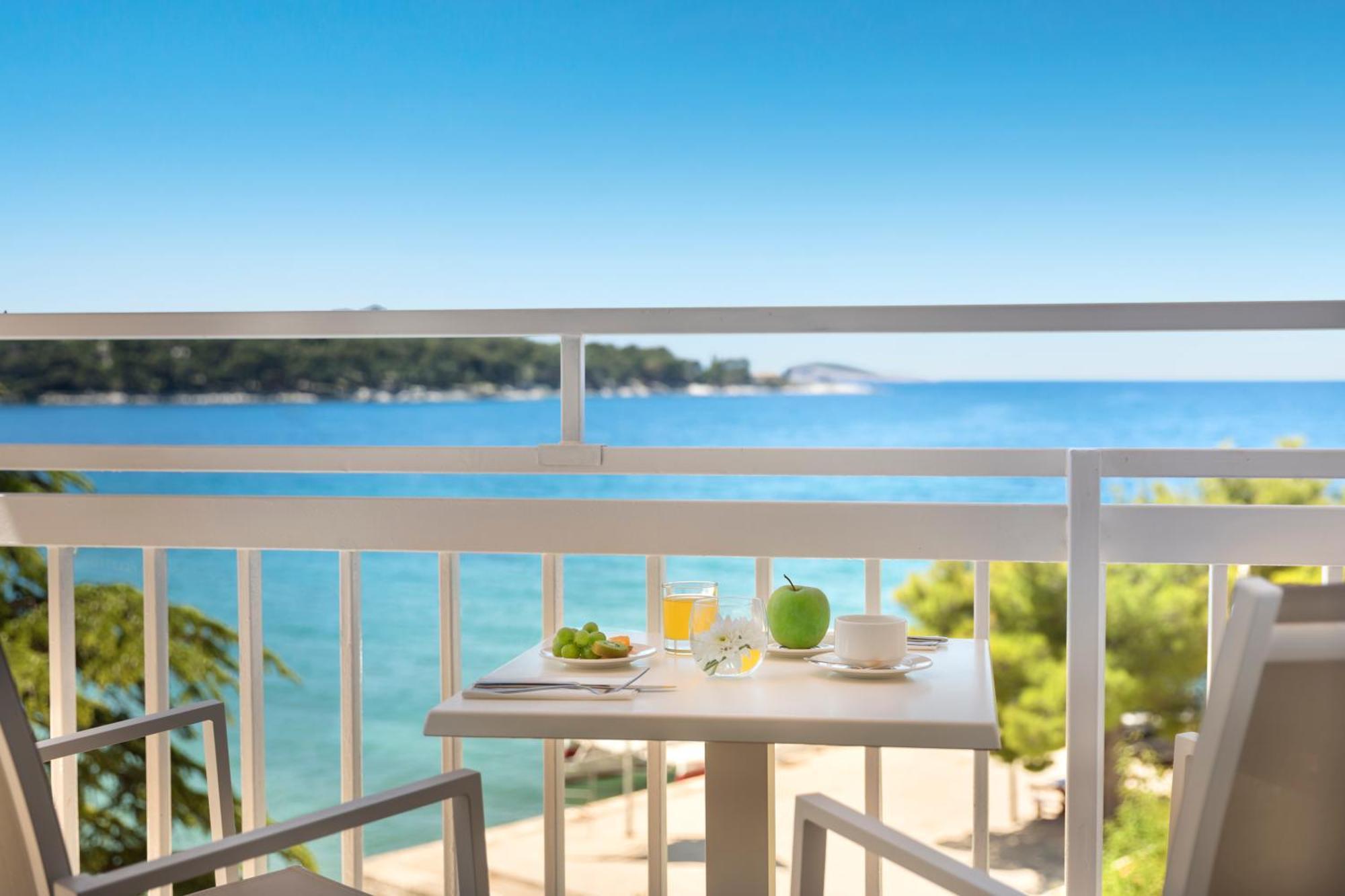 Double Room with Sea View and Balcony