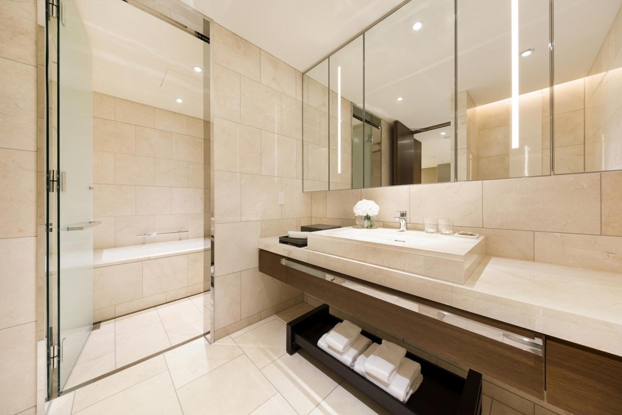Executive One-Bedroom Apartment,1222448407:JPEG