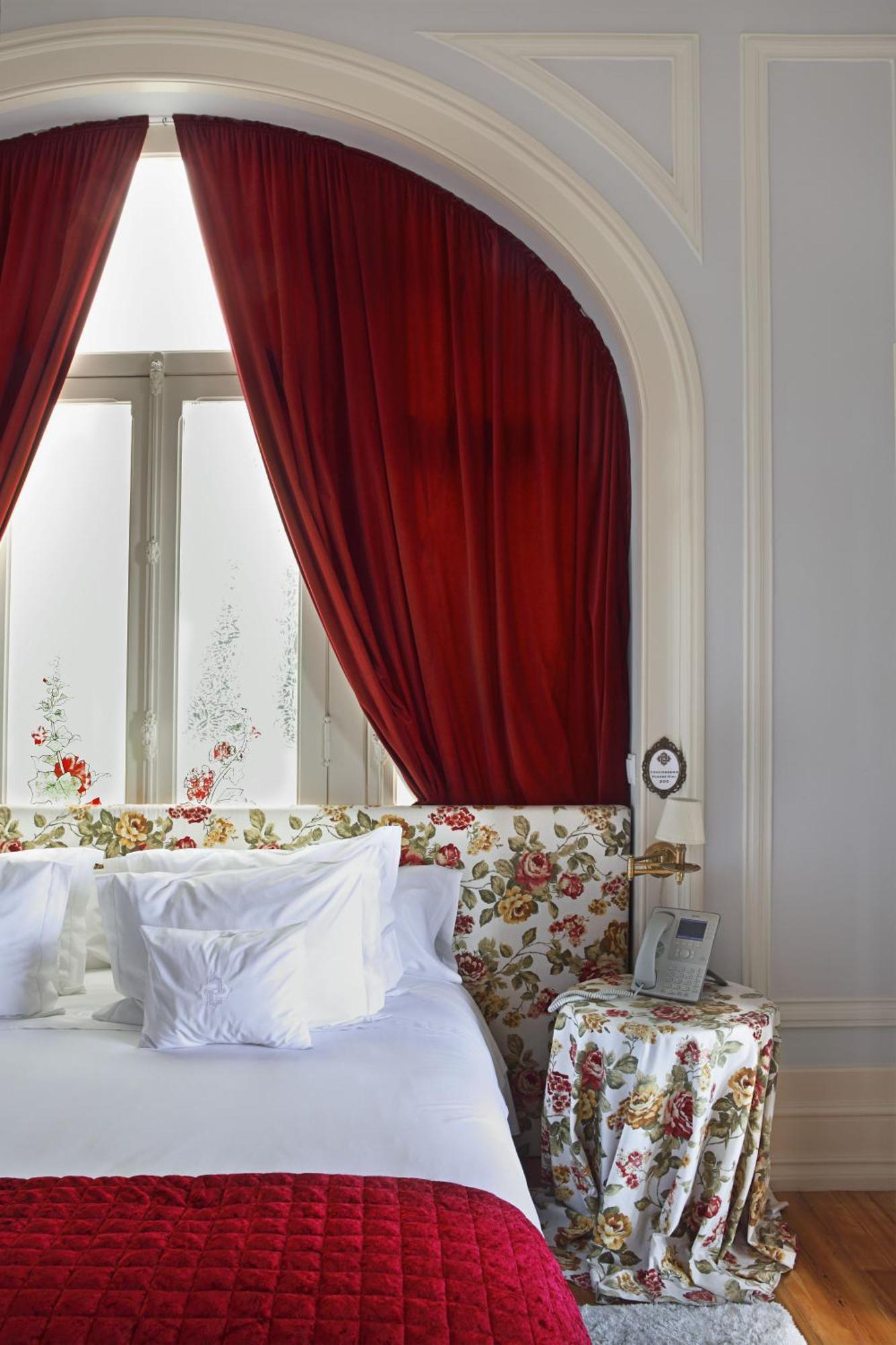 Deluxe Suite River View