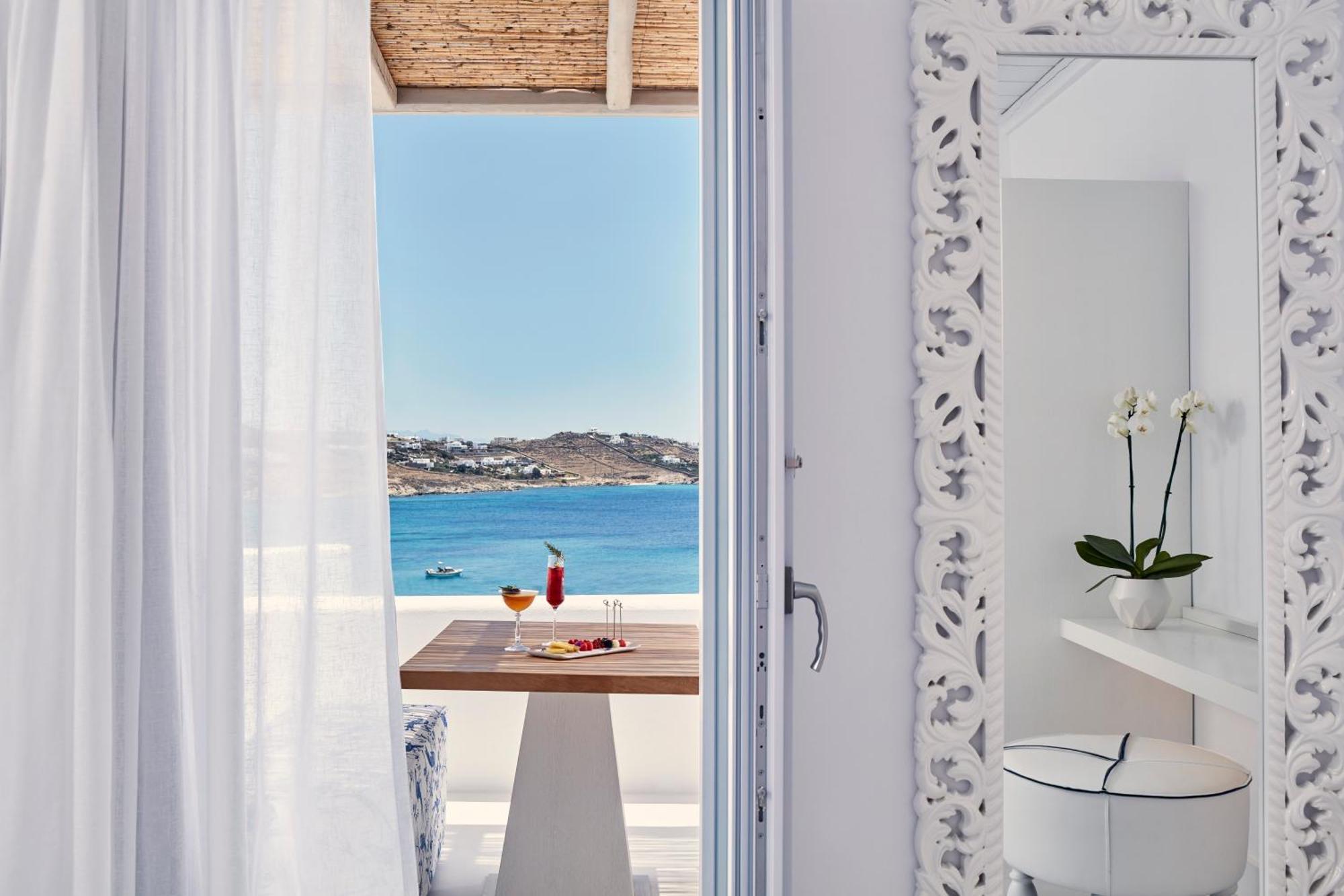 Honeymoon Suite Private Pool and Sea View