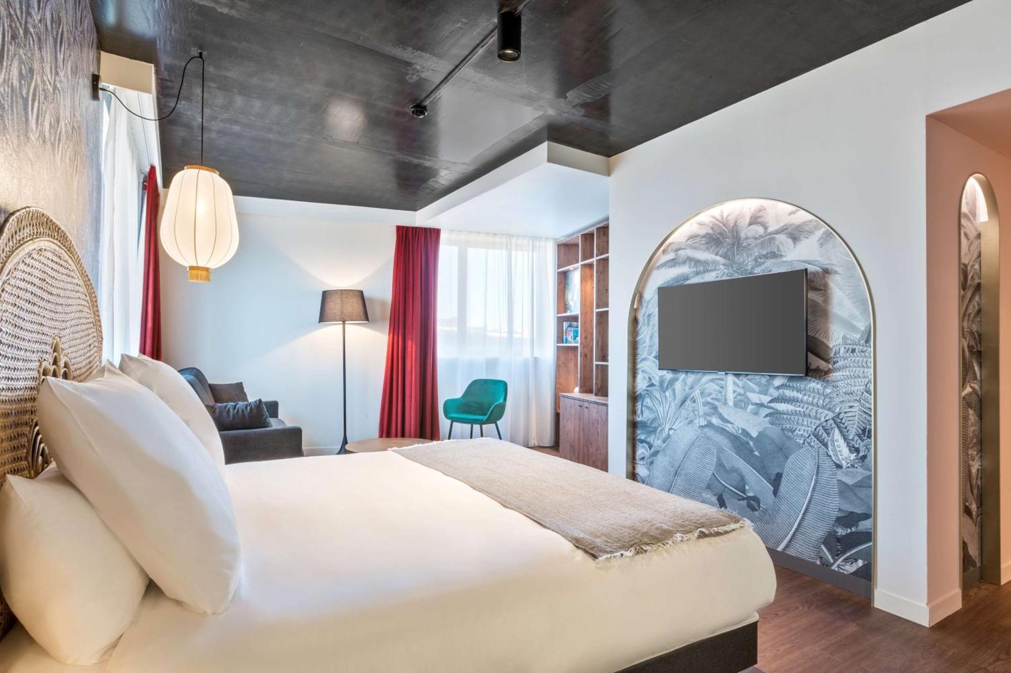 Familiekamer met Queensize Bed en Slaapbank