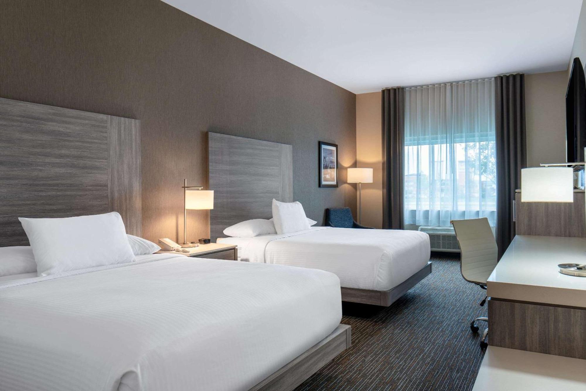 Superior Queen Room with Two Queen Beds - Non-Smoking,1458785347:JPEG