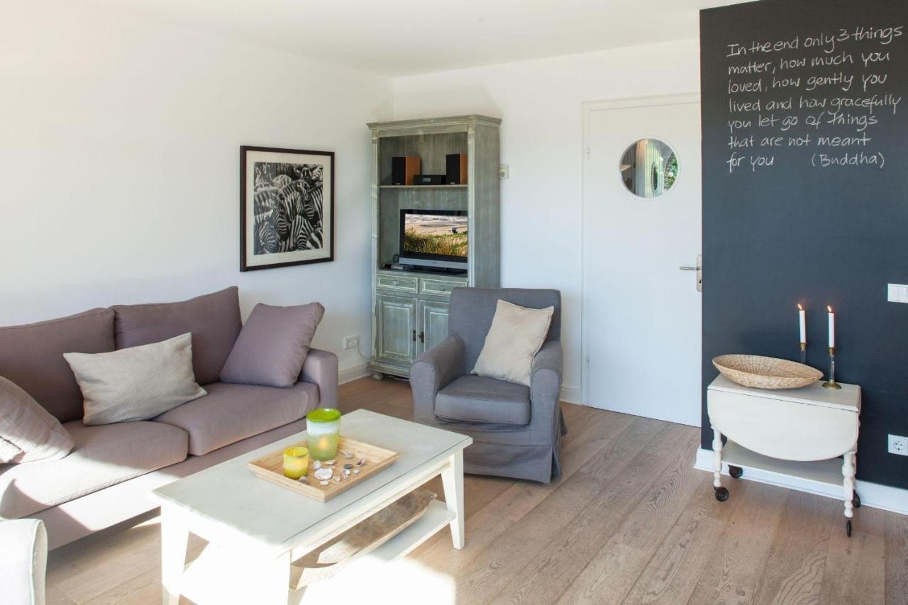 Holiday Home,1285763911:JPEG