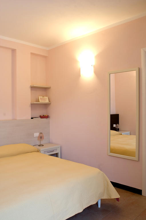 Standard Double Suite