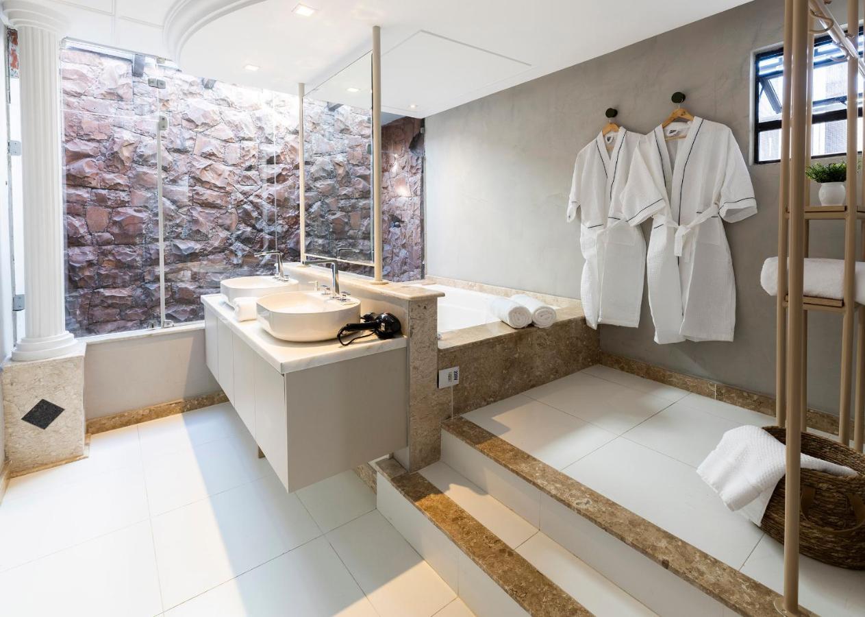 Suite Spa Bath
