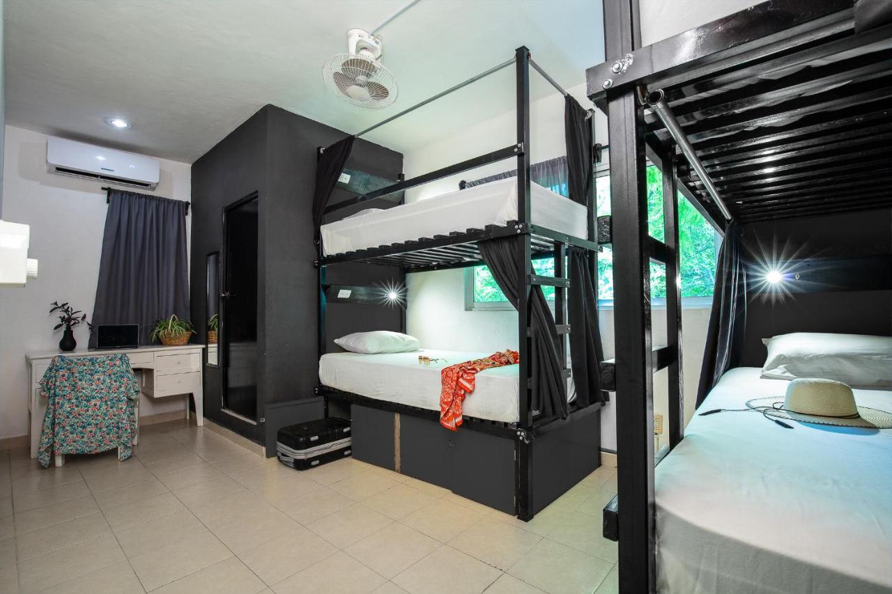 Bed 4-Bed Female Dormitory Room