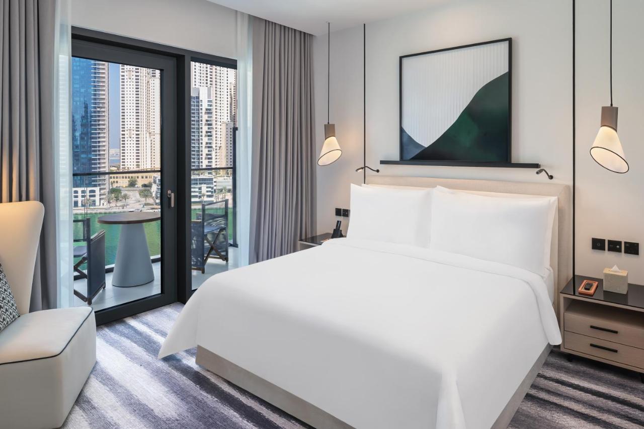 Deluxe Suite met Uitzicht op de Jachthaven en Eigen Balkon