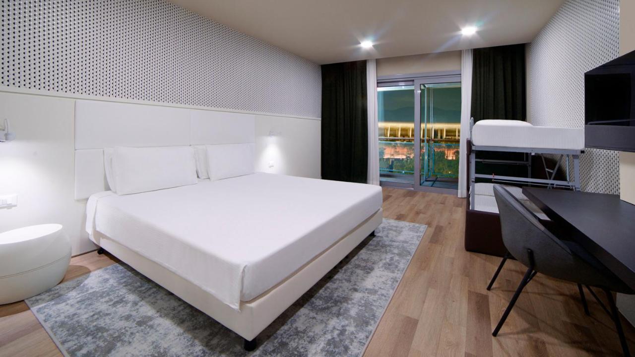 Camera Premium con Letto King-size e Vista Piazza