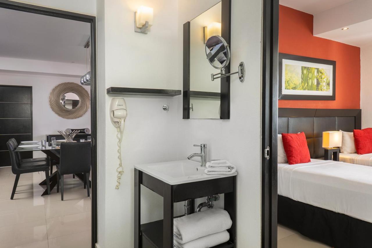 Two-Bedroom Suite Sea View