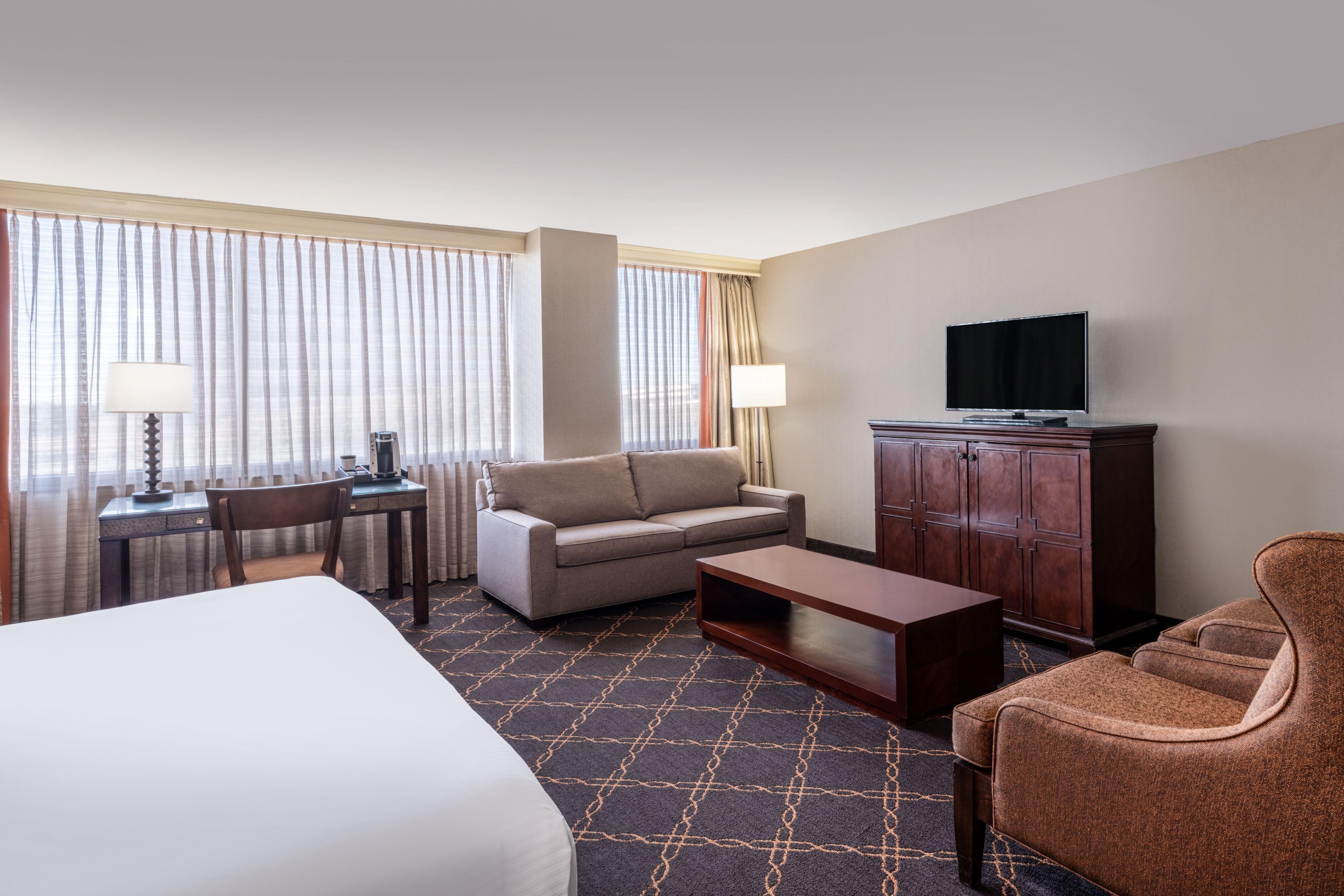 Junior Suite mit Kingsize-Bett und Sitzbereich