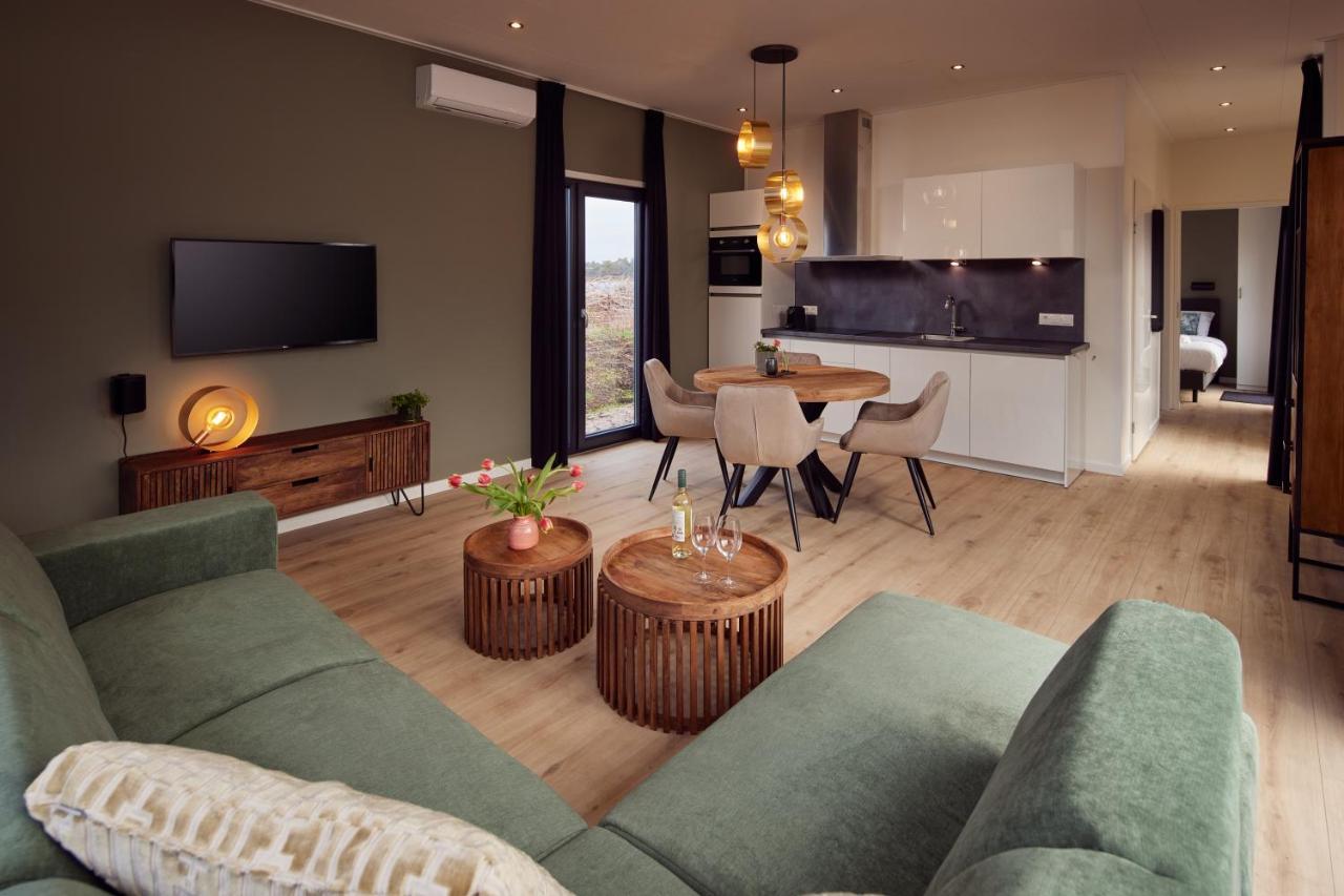 Villa,1349949040:JPEG