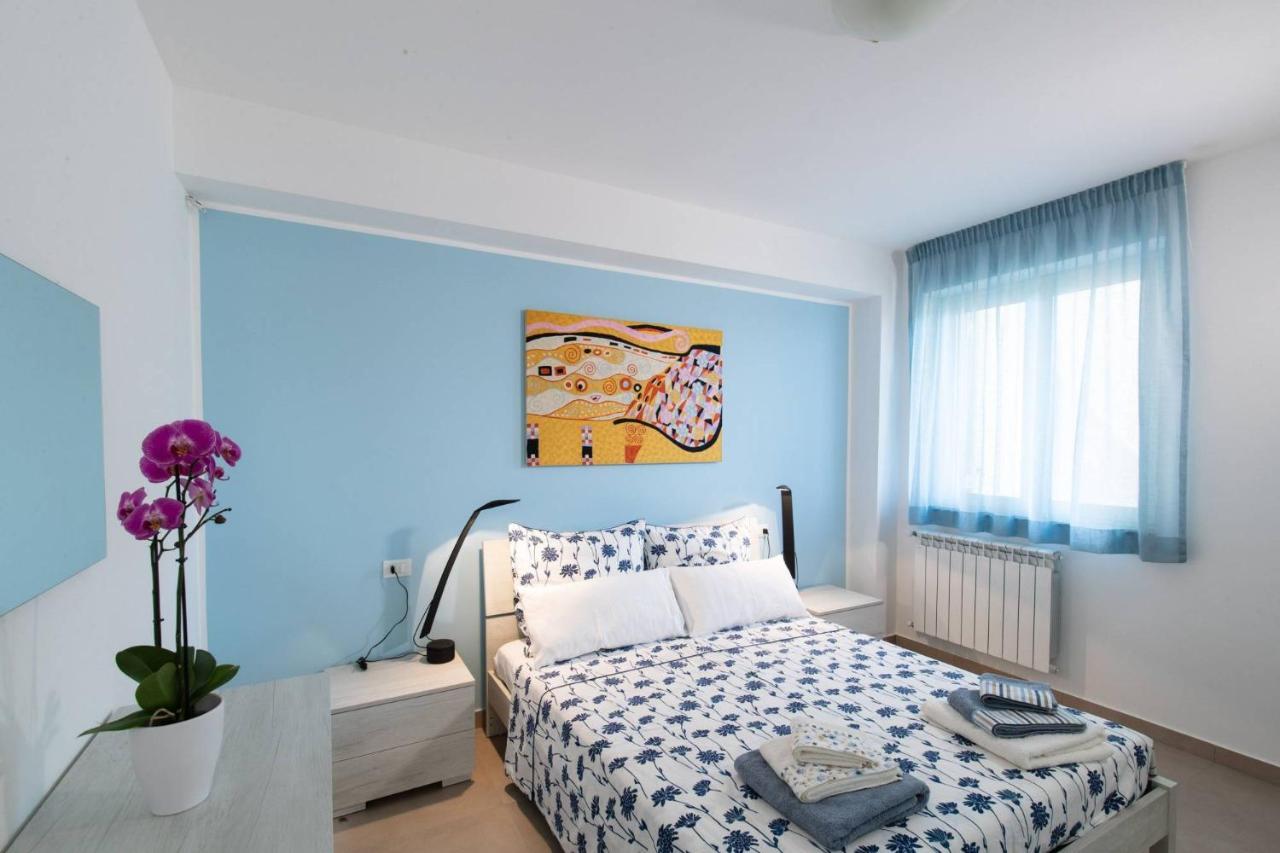 Superior Apartment,1351437724:JPEG