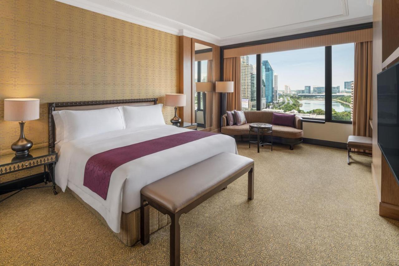 Luxury Suite King Bed,1772101218:JPEG