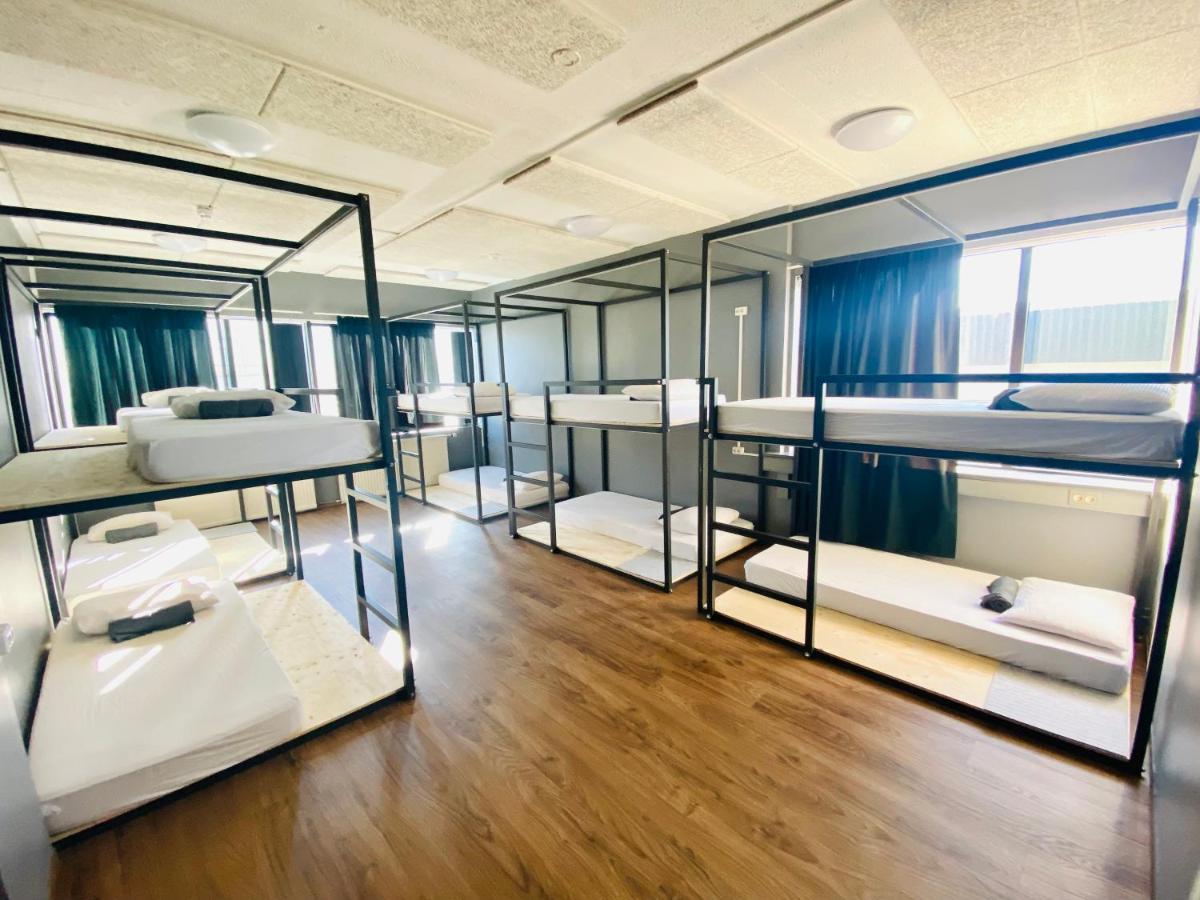 Posto Letto in Dormitorio con 20 Letti