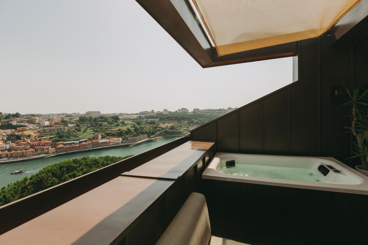 Suite com Banheira de Hidromassagem
