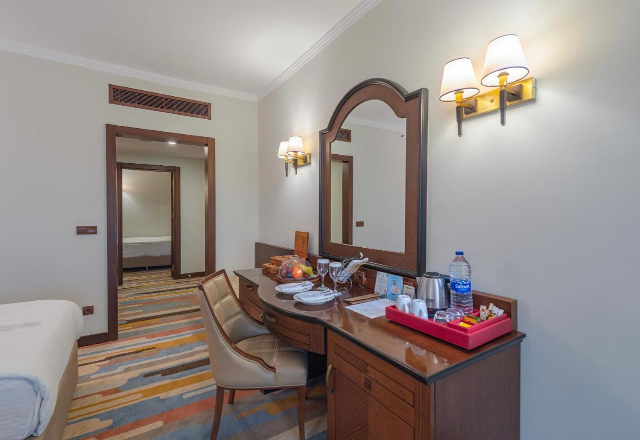 Familienzimmer mit seitlichem Meerblick