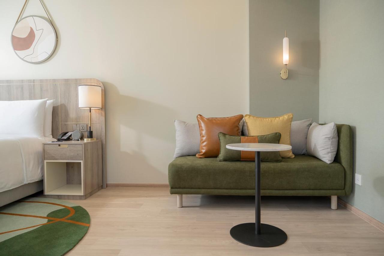 King Studio Suite