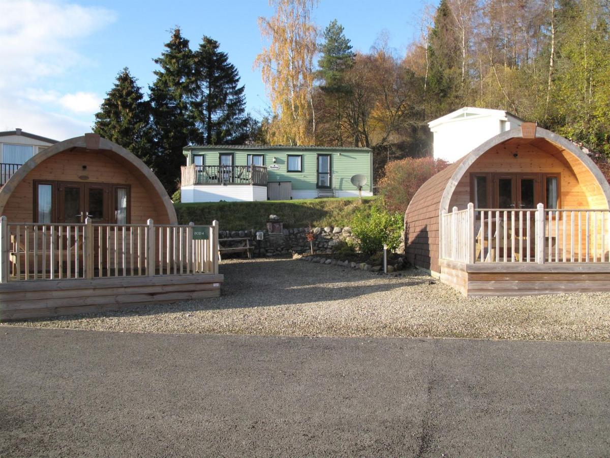 Camping Pod Sleeps 4 (SHARED BATHROOMS)