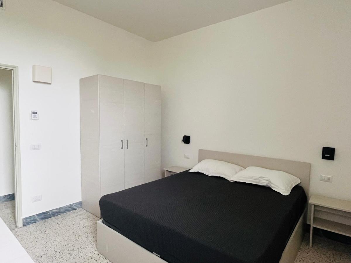 Three-Bedroom House,1395064742:JPEG