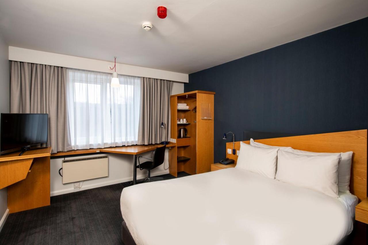 Double Room with Free Hot Breakfast - Accessible