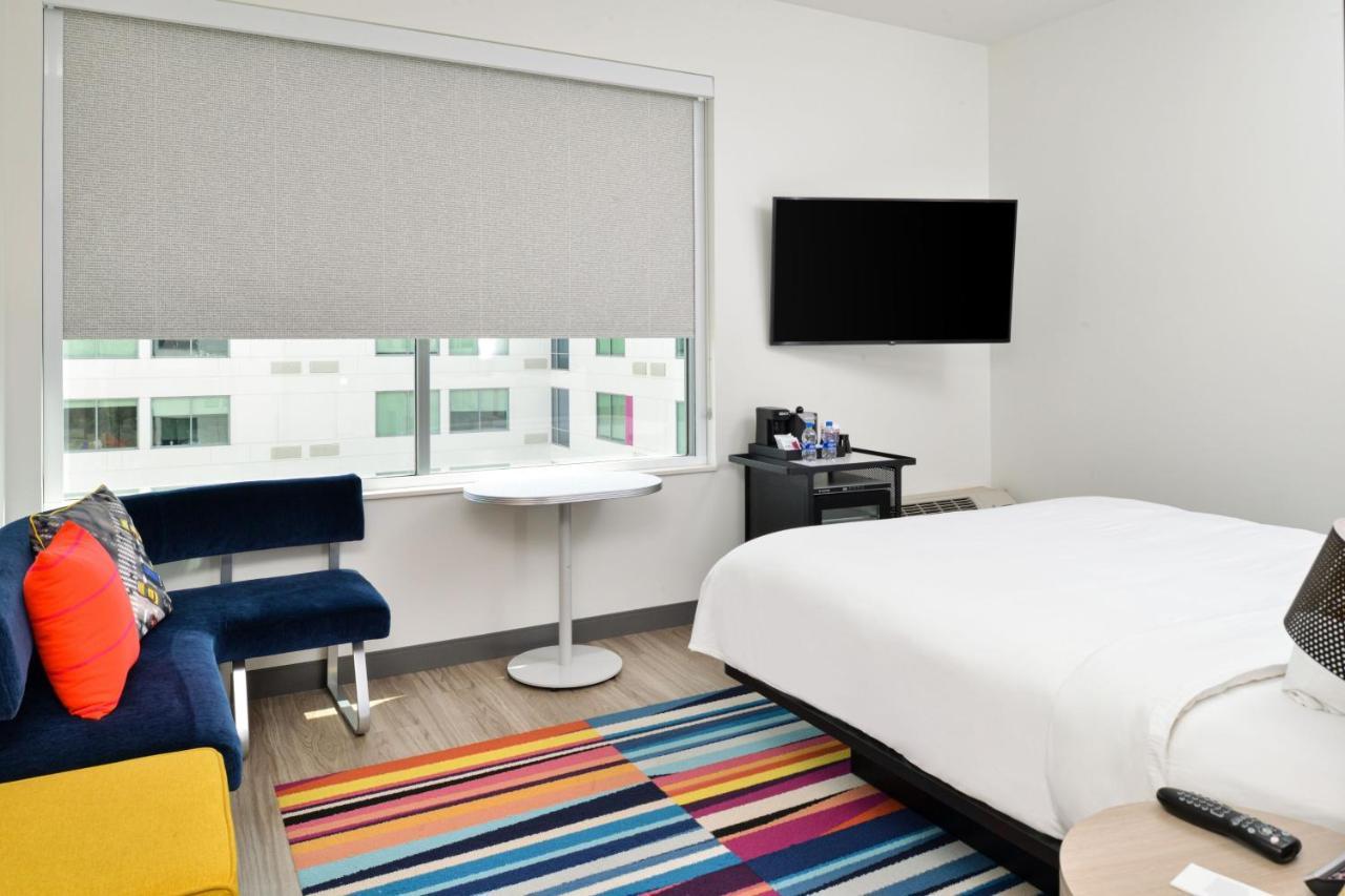 Aloft Guest room 1 King,1403028620:JPEG