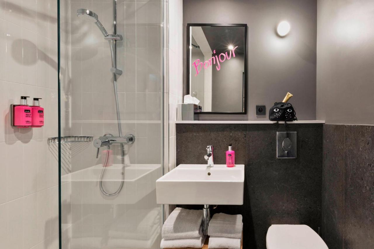 MOXY Sleeper con cama grande