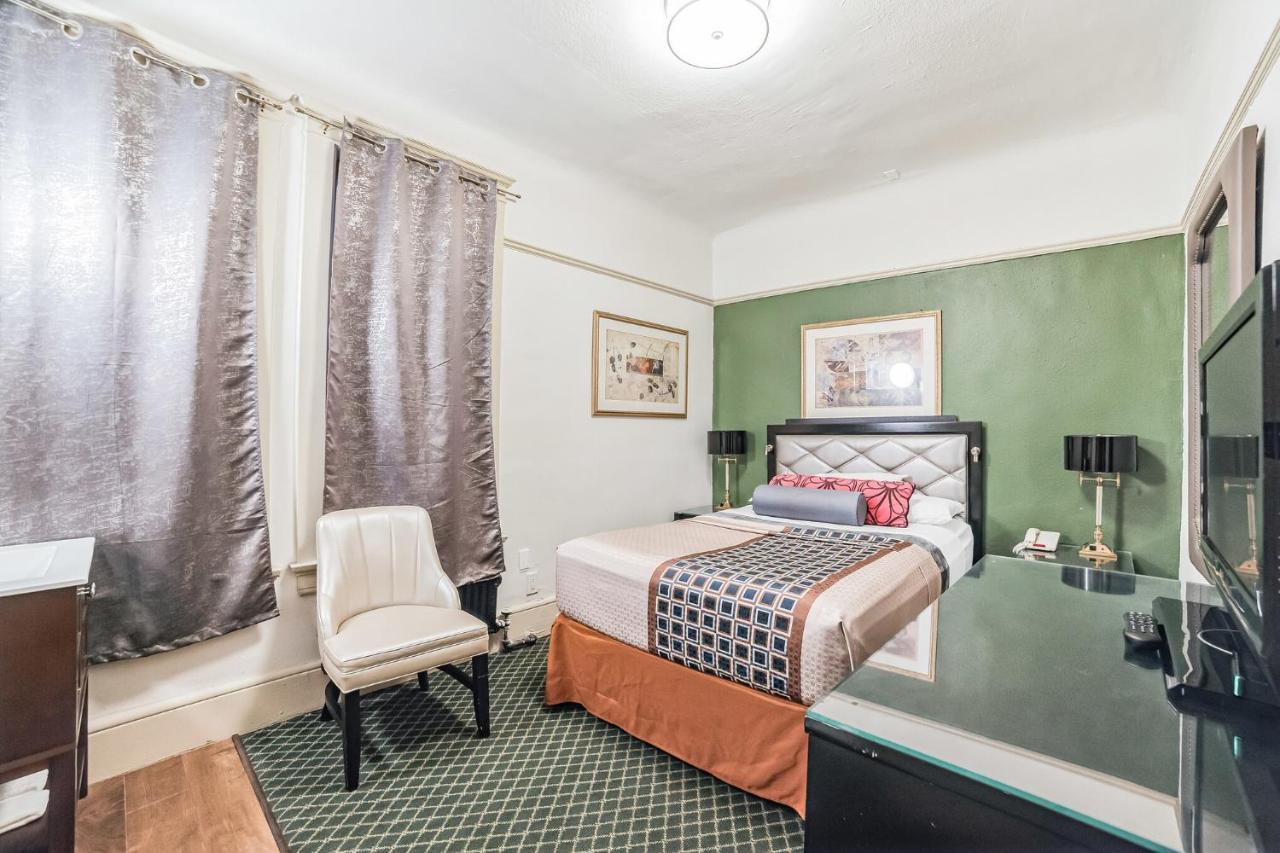 Standard One Full Size Bed,1419751731:JPEG