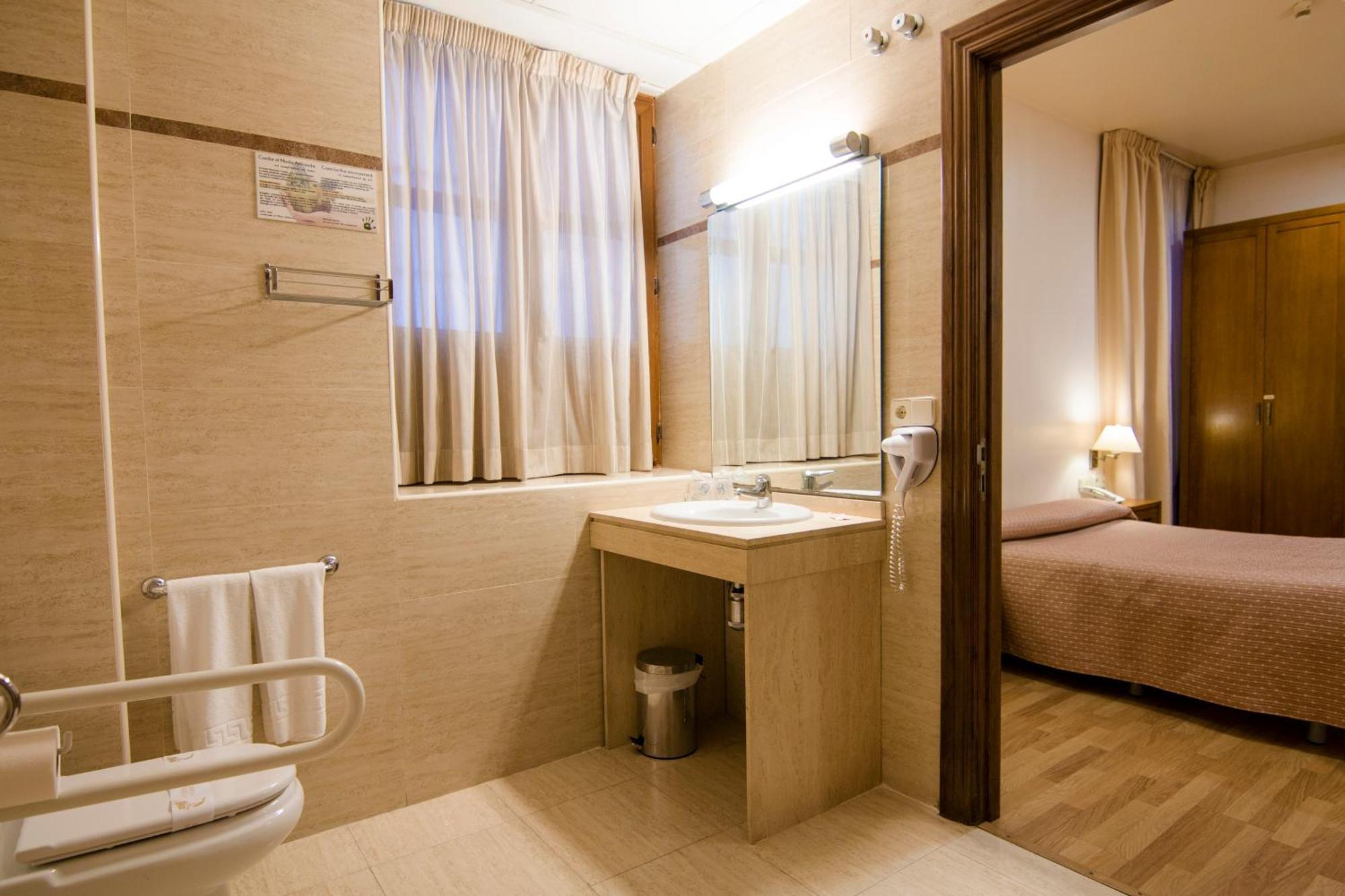 Quarto Duplo Econômico