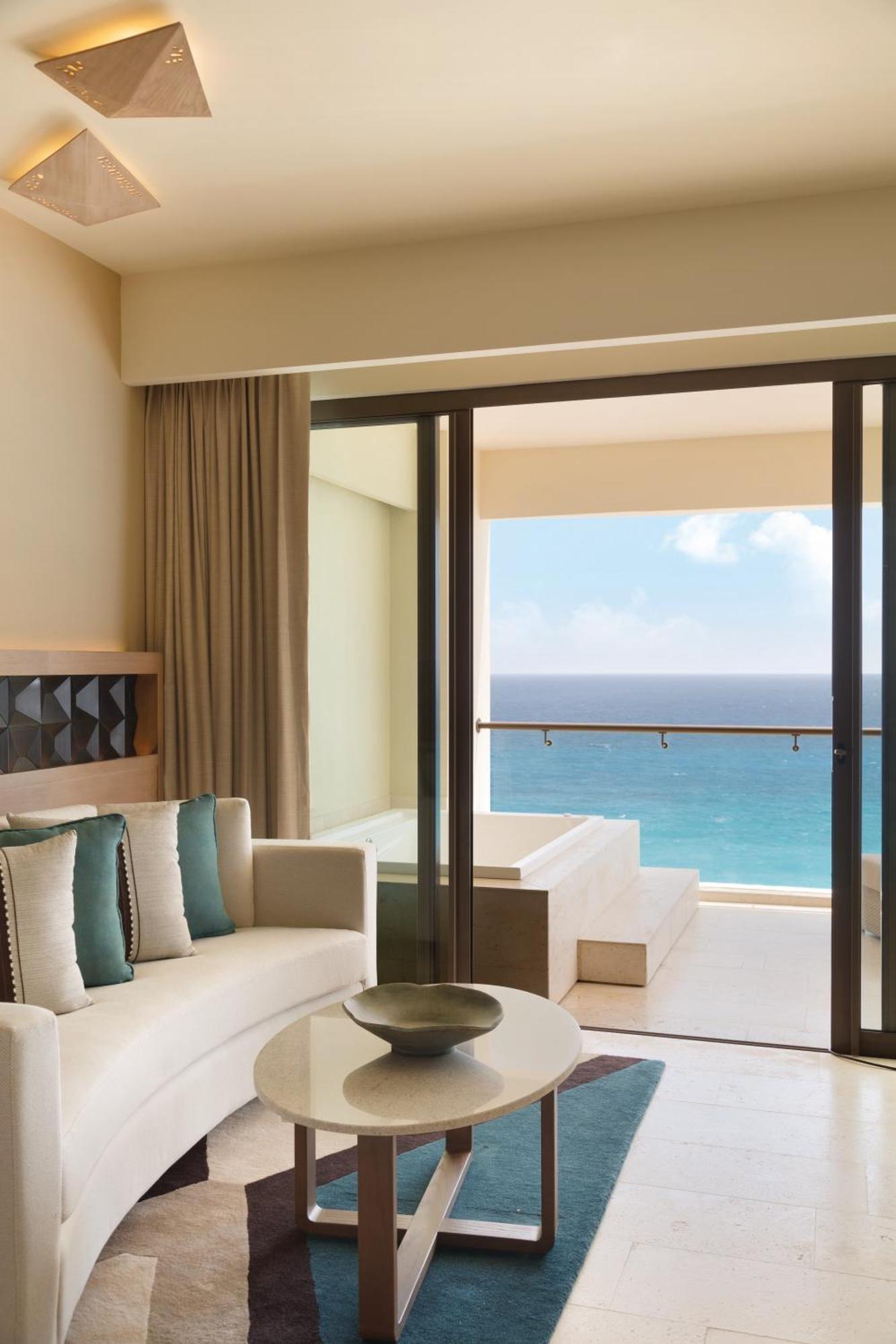 Master King Room Oceanfront
