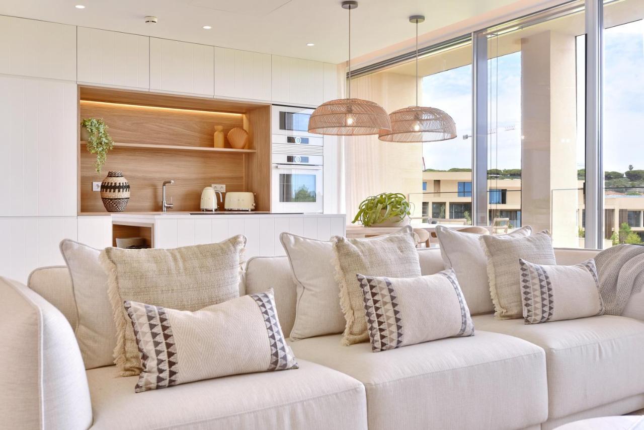 Apartamento com 2 Quartos e Vista Mar