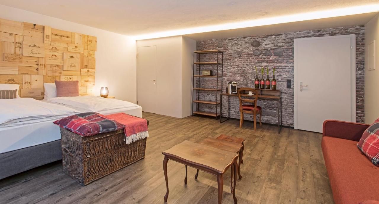 Papillon Deluxe Room,1487408515:JPEG