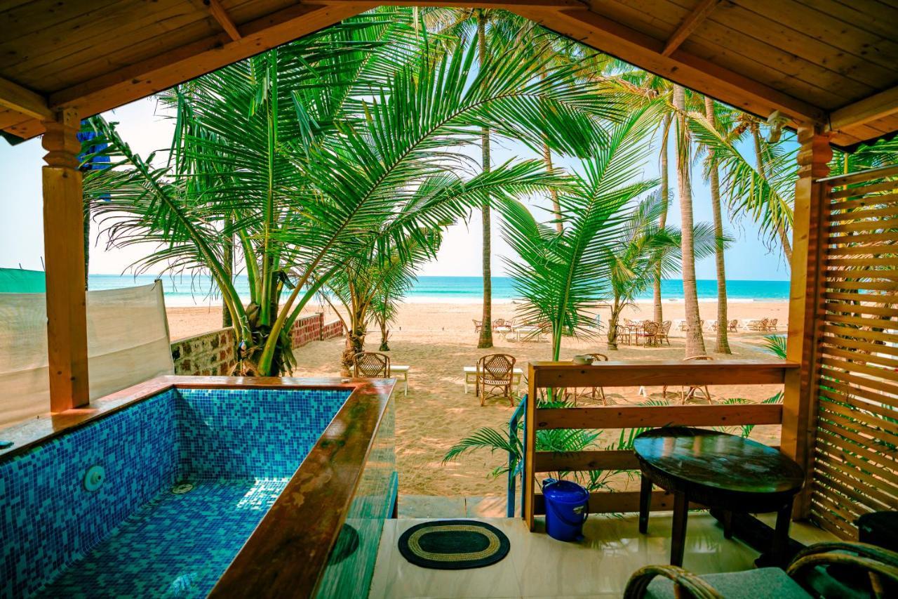 Deluxe Double Room with Balcony and Sea View