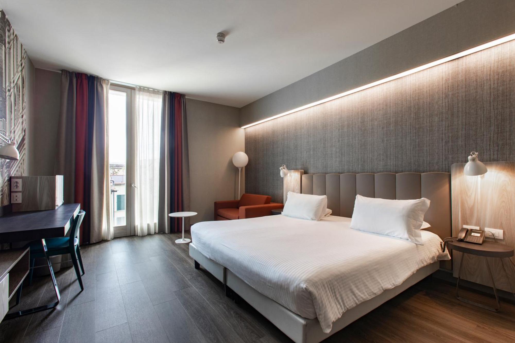 Superior Room,1742943681:JPEG