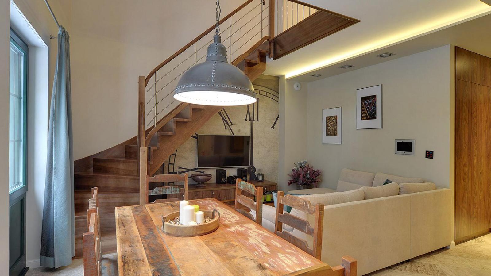 Prestige Loft Apartment with living room, two bedrooms, balcony and mezzanine