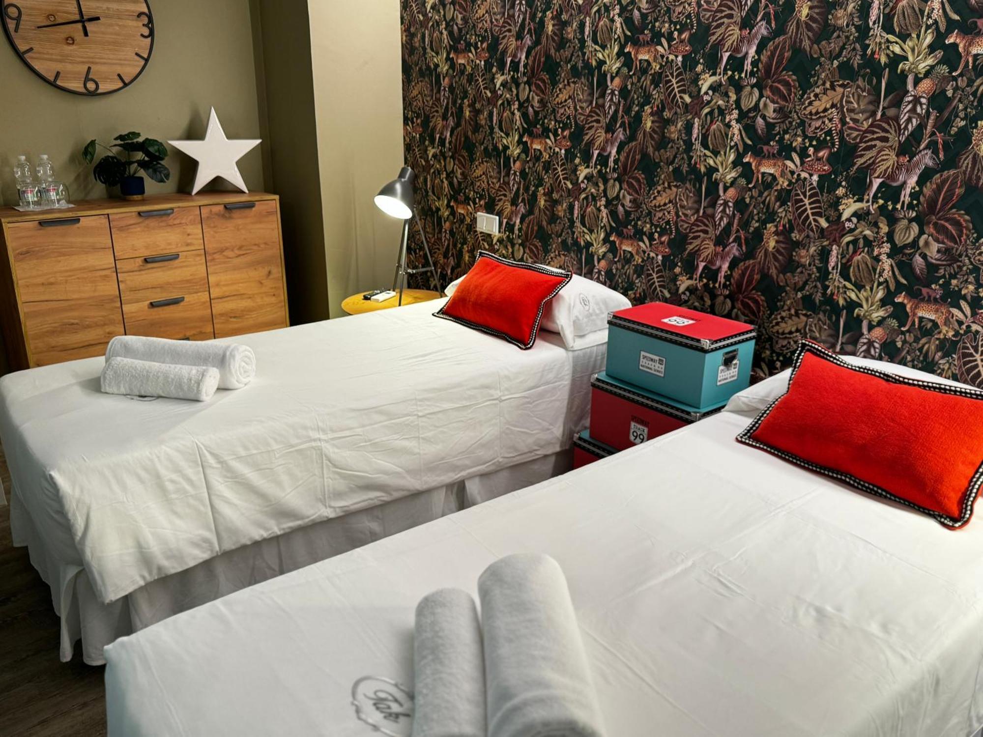 Superior King Room,1499961640:JPEG