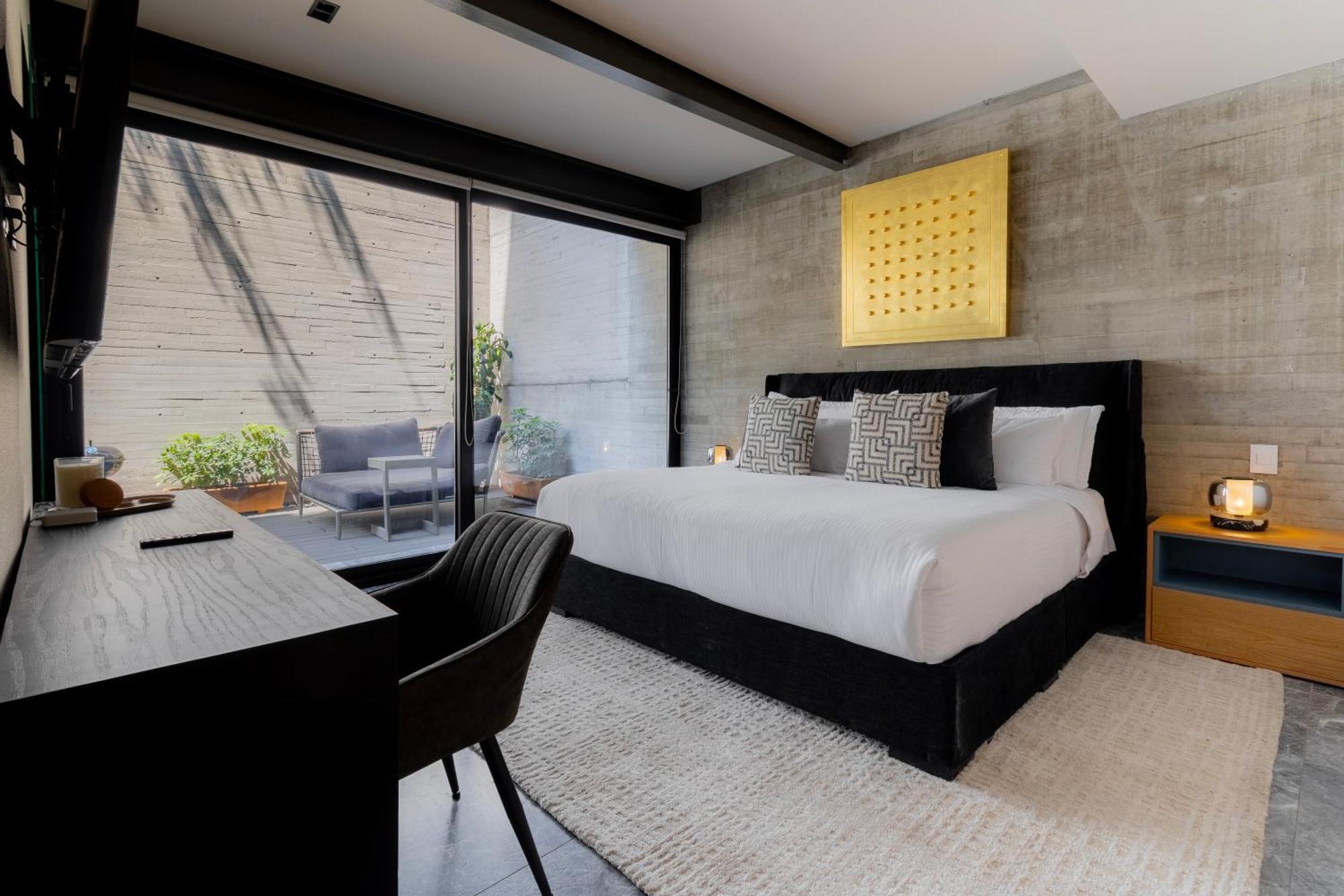 Deluxe Apartment, 1 Bedroom, Patio