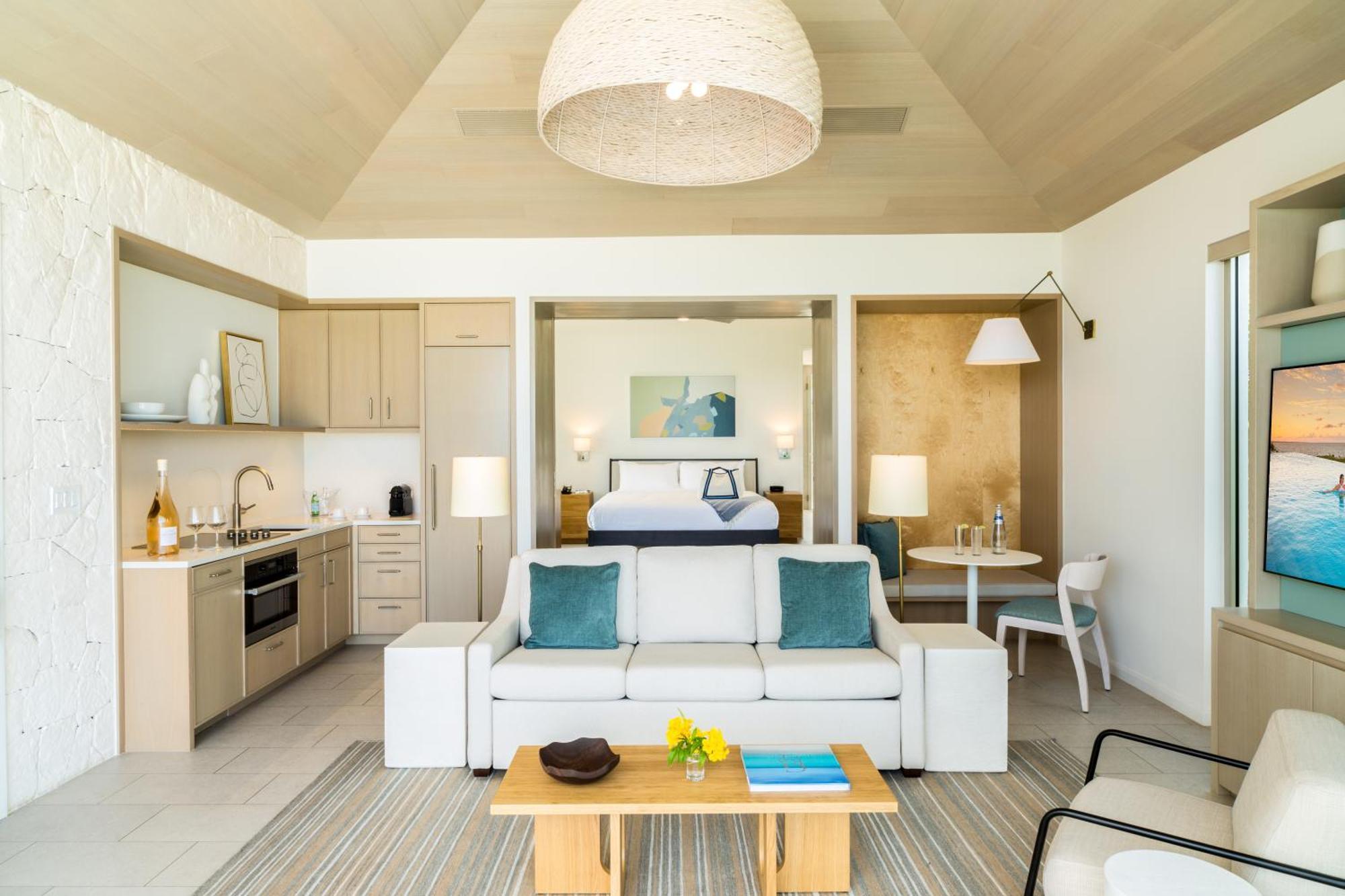 Suite with Private Pool,1504701238:JPEG