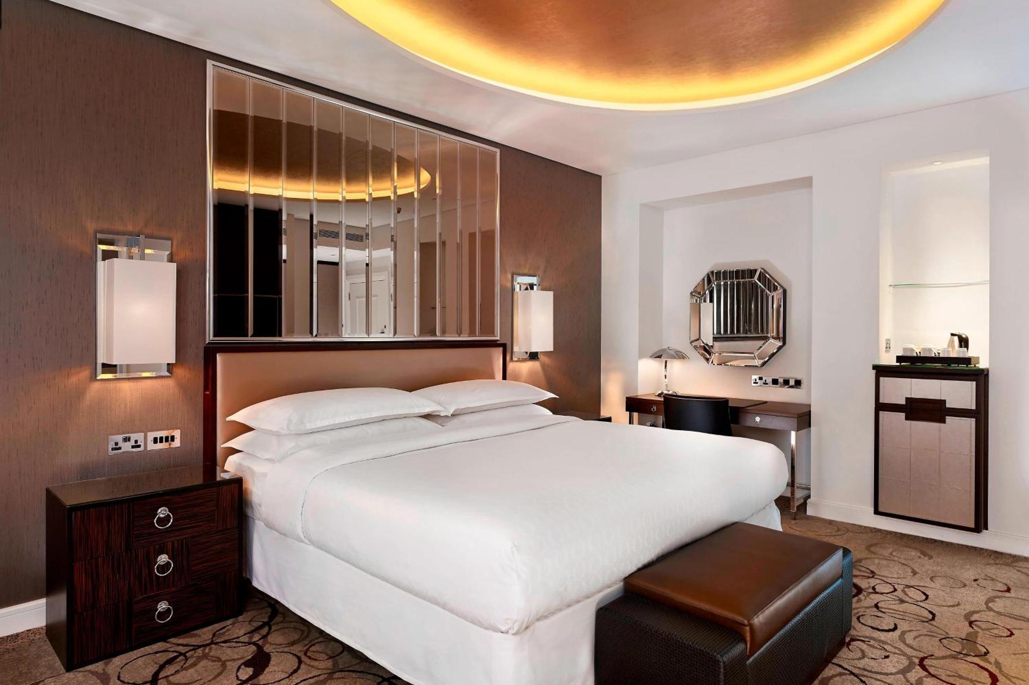 Club King Room Club Lounge Access