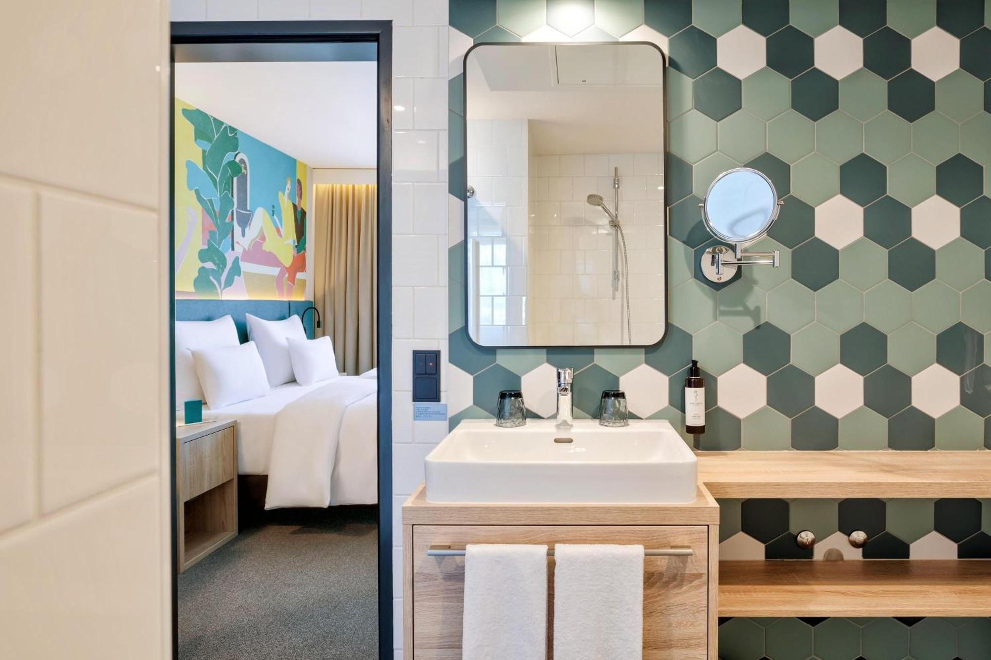 King Room - Mobility Accessible,1516432846:JPEG