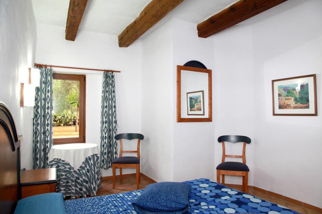 Two-Bedroom Apartment with Terrace,154389640:JPEG