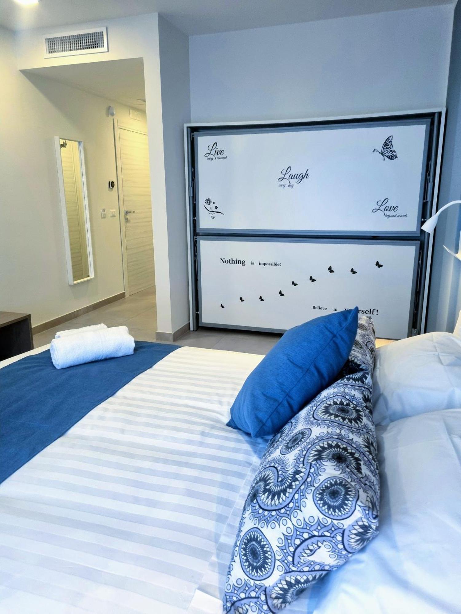 Quadruple Room with Terrace,1529281480:JPEG