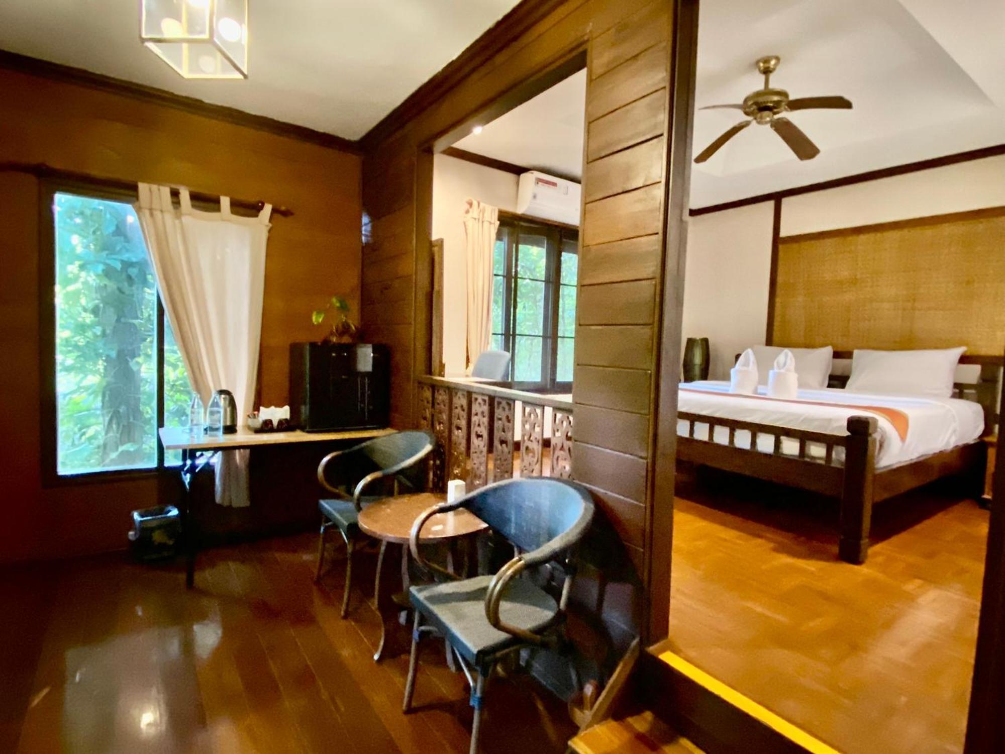 Deluxe Double or Twin Room