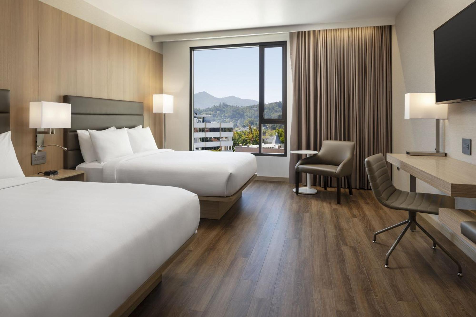 Standard Queen Room with Two Queen Beds - Hearing Accessible