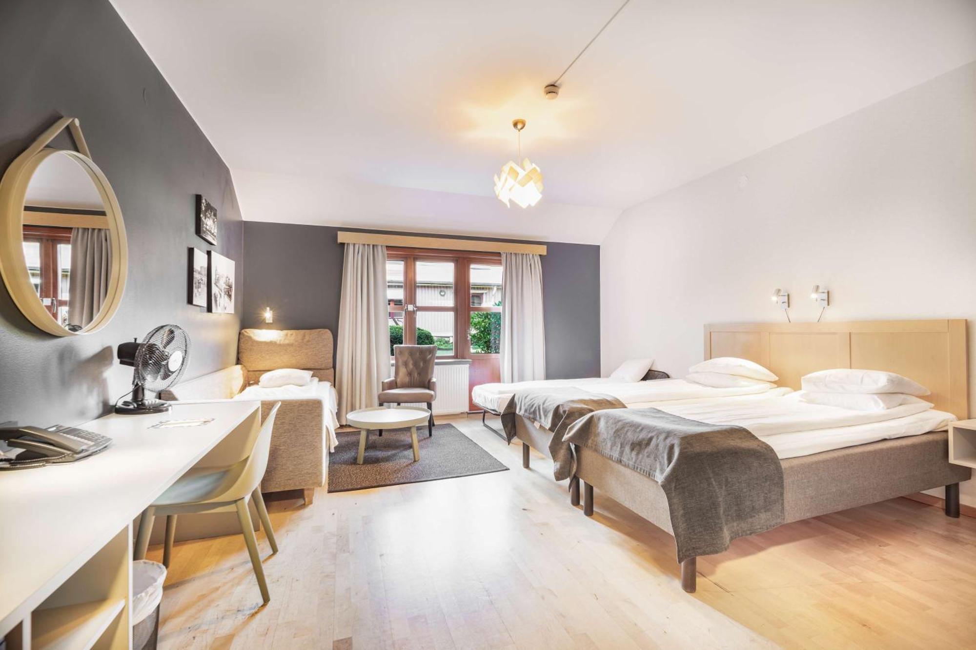 Family Twin Room with Sofa Bed and Roll out Bed,1534992259:JPEG