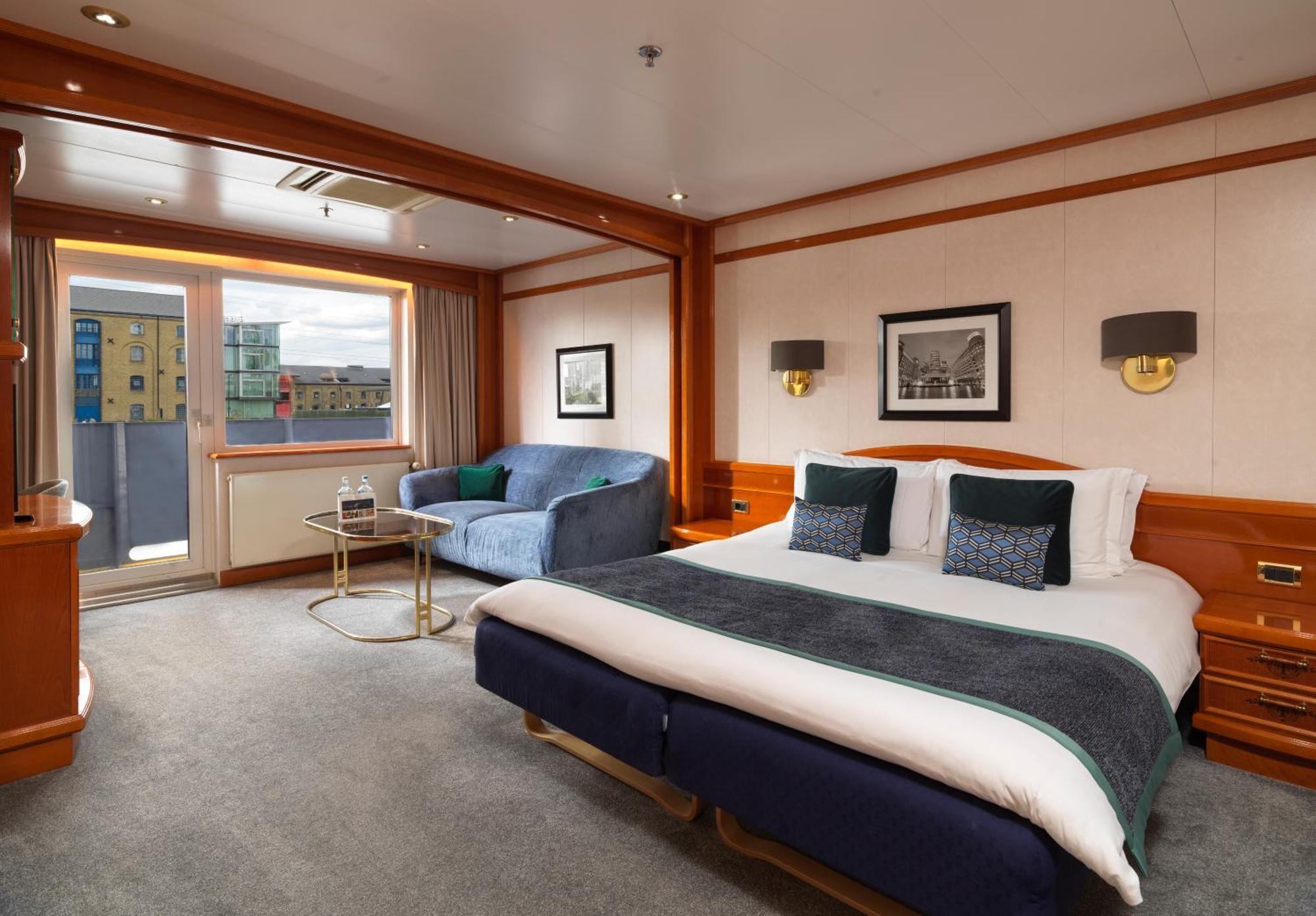 Executive King Room Dockview